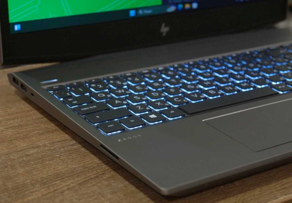 Робоча станція HP Zbook (IPS/Core i5-8300H/RAM 16ГБ/SSD 500ГБ)TVOYO