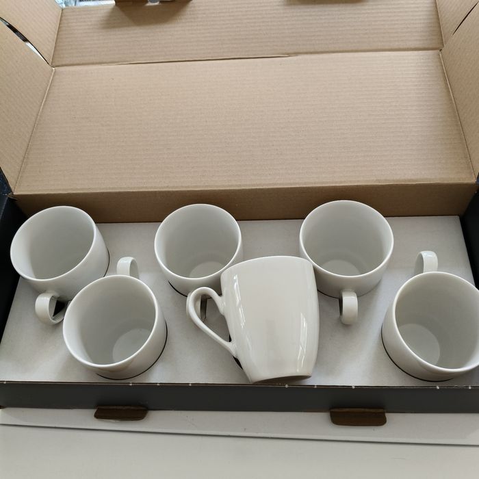 Nowy Zestaw 6 kubków porcelanowych Ćmielów