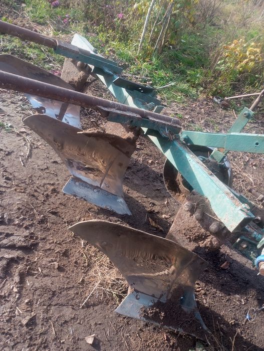 Плуг але 3 35 готов до роботи