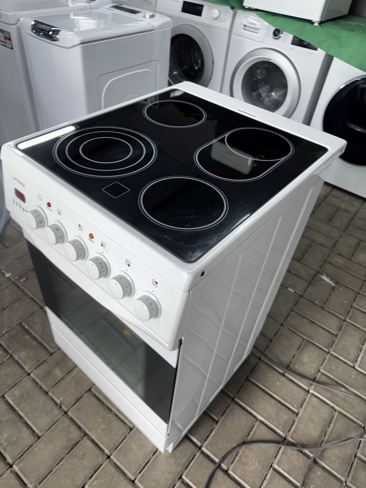 Kuchenka Ceramiczna  Privileg model e 54q1 e3 zadbana w bdb stanie