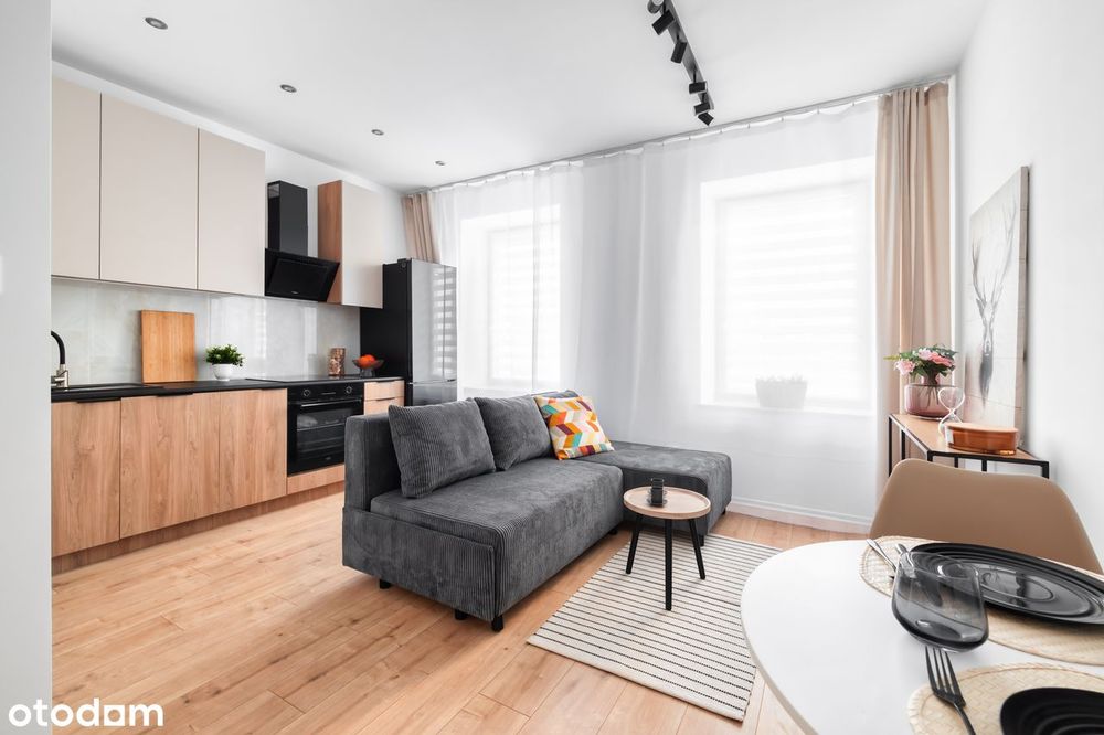 Bezpośrednio 2 pokojowe mieszkanie po remoncie, parking, parter/ 1 P