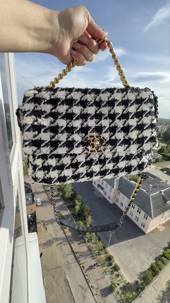 Chanel сумка твідова Франція