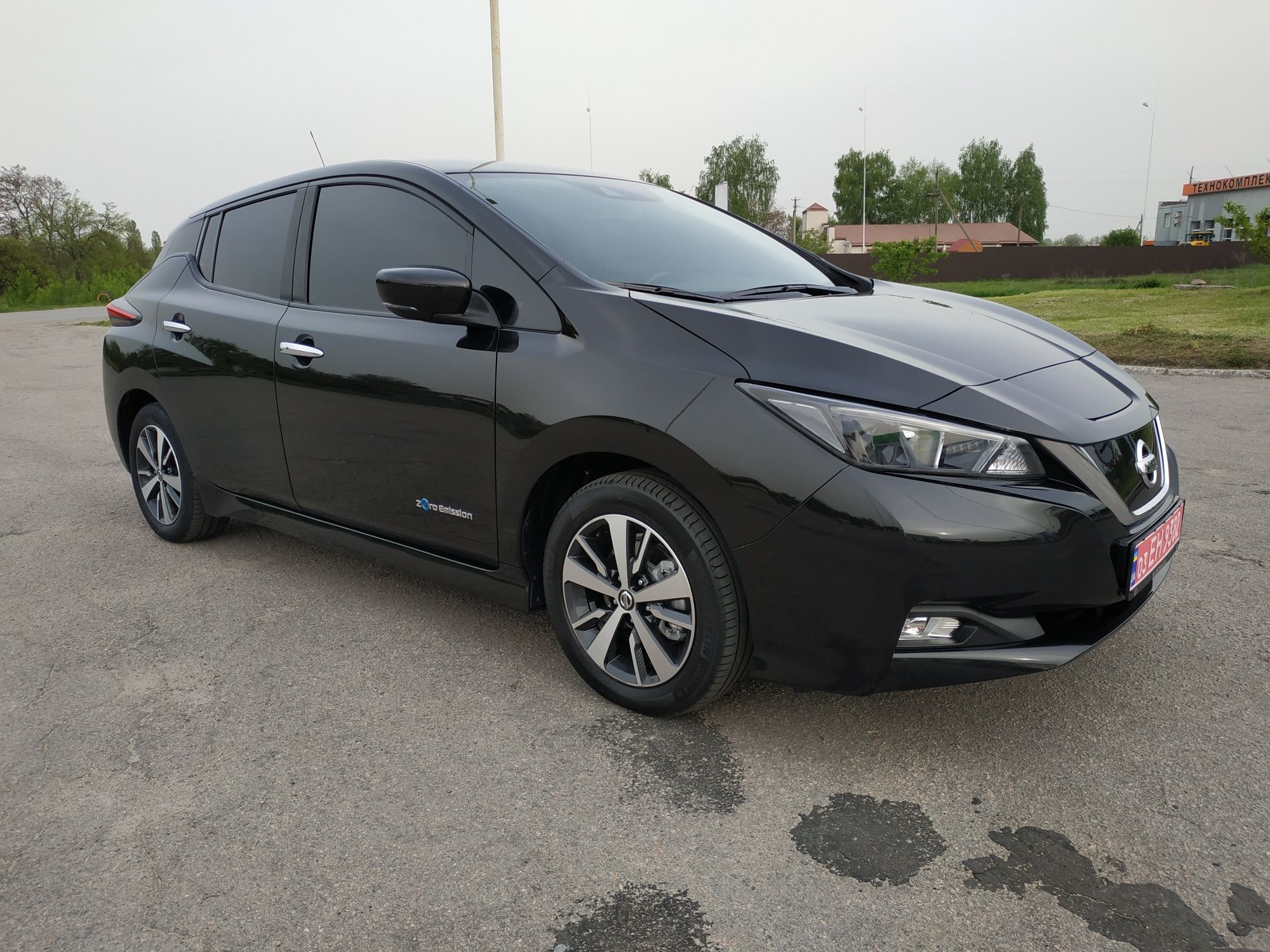 Nissan leaf 2018