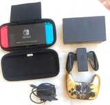 Consola Nitendo Switch com acessórios