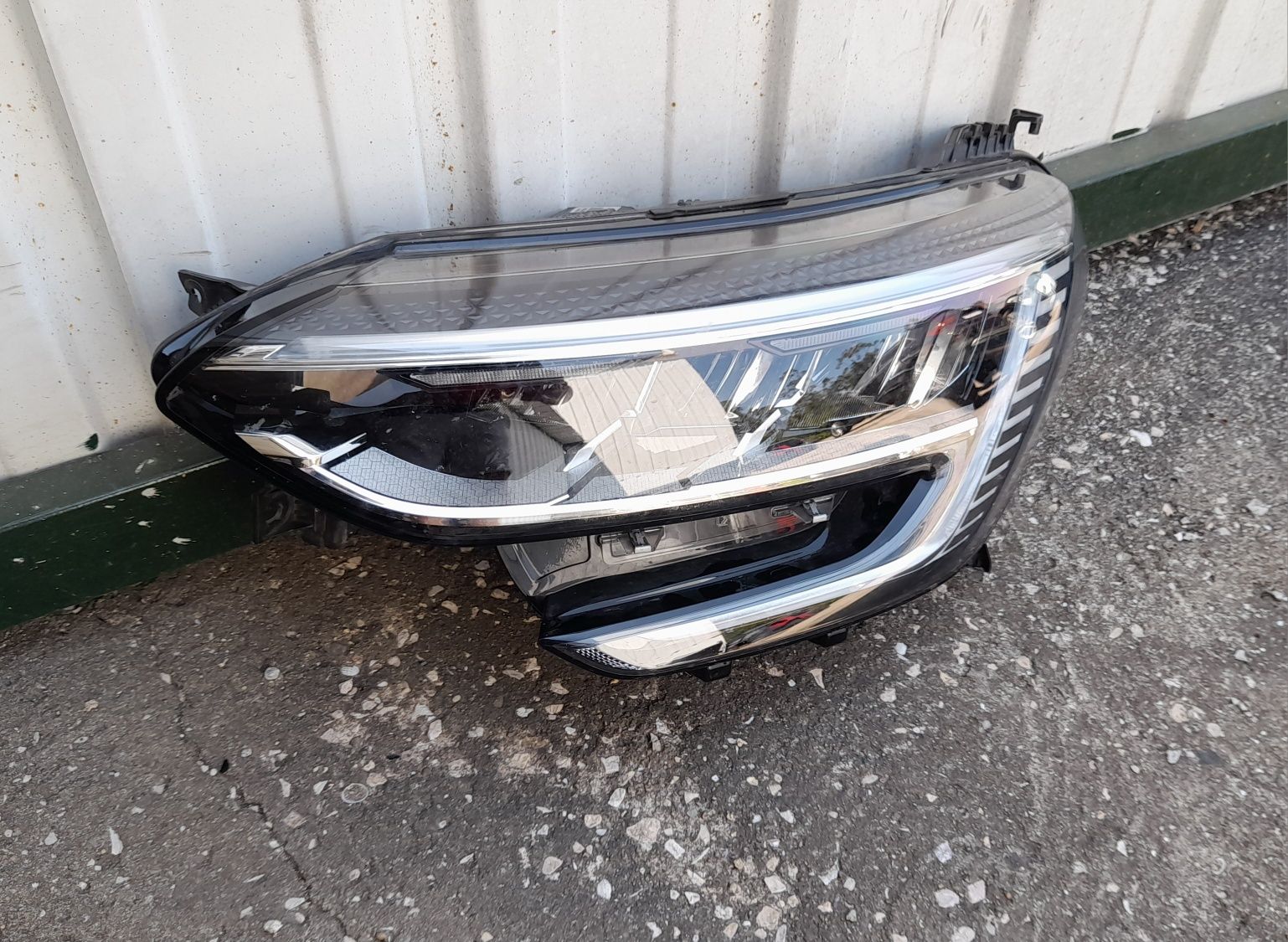 Otica  lado Esquerdo renault megane 4 Fase 2
