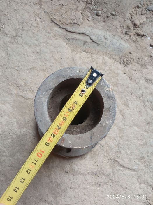 Продам  фланецьь