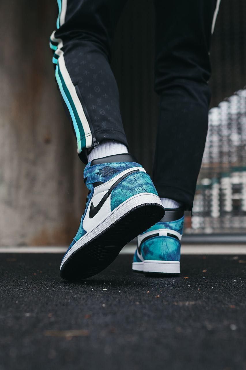 Nike Air Jordan 1 Retro High Tie-Dye