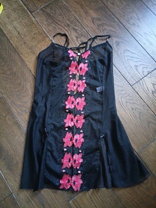 Нічні сорочки, комбінації