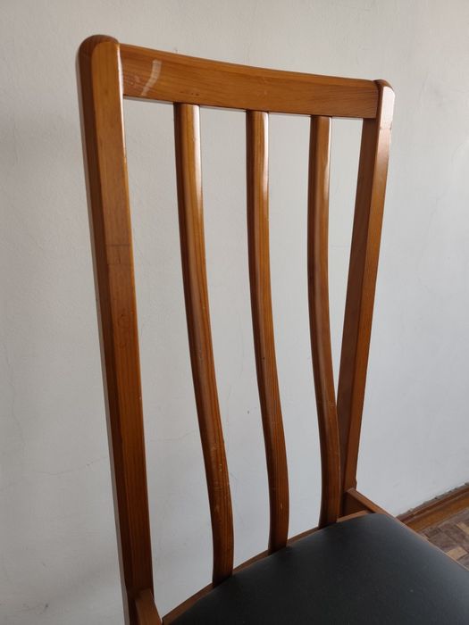 Cadeira de sala de jantar vintage em couro