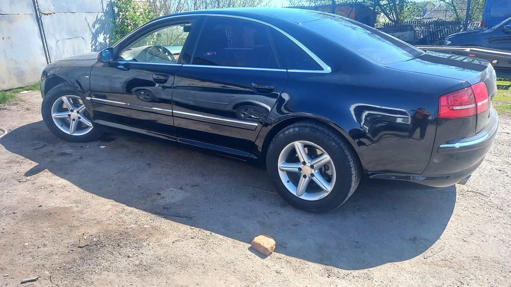 Продам або Обміняю  AUDI A8