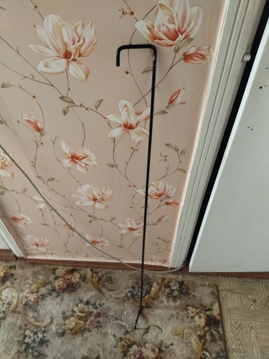 Торсион багажника Волга: ГАЗ 24, 3110, 31105 (правий)