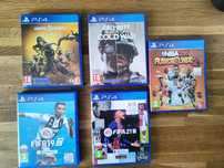 Sprzedam zestaw gier PS4 (cold war, mortal kombat)