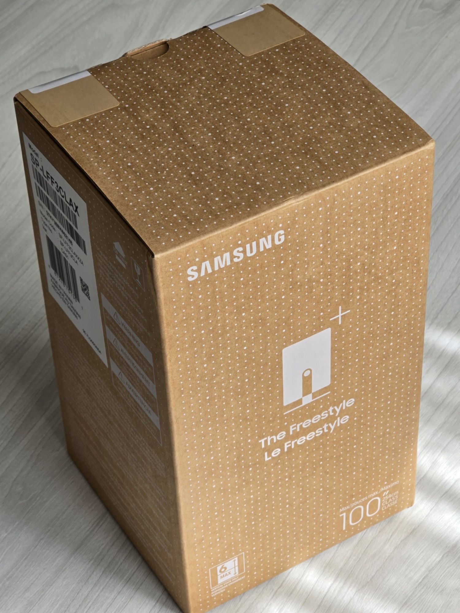 Новий проектор Samsung The Freestyle 2nd Gen (SP-LFF3CLAX)