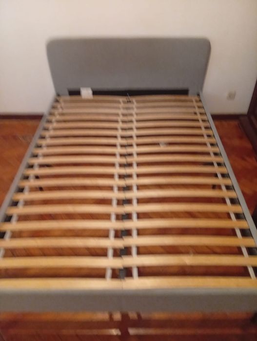 Cama de casal okei