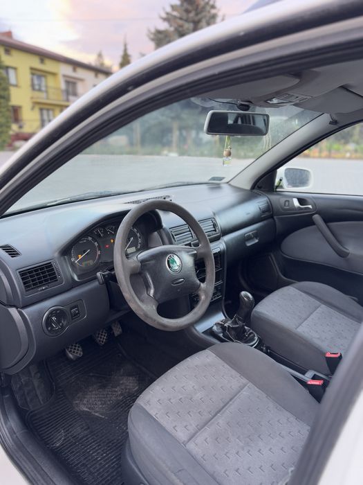 Autokomis TopCar! Skoda Octavia Tour 1.6 Benzyna/2007 Rok/Gwarancja !!