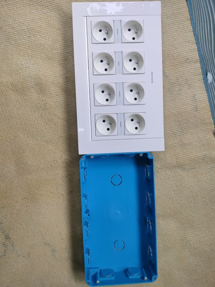 Gniazdo , elektryczne,systemowe.Niessen