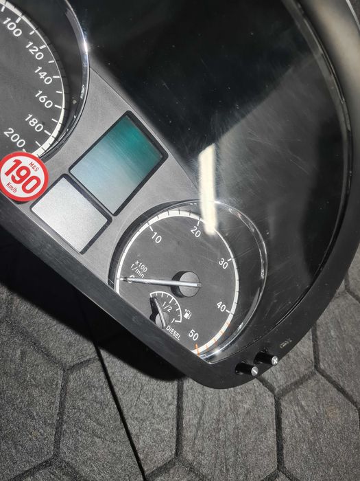 Mercedes Vito 639 licznik zegary europa Viano 639
