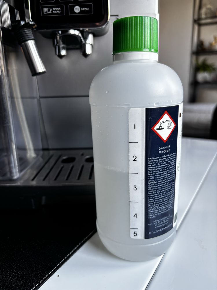 Ekspres cisnieniowy Delonghi dinamica