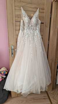 Suknia ślubna piękna rozmiar Ok. 40