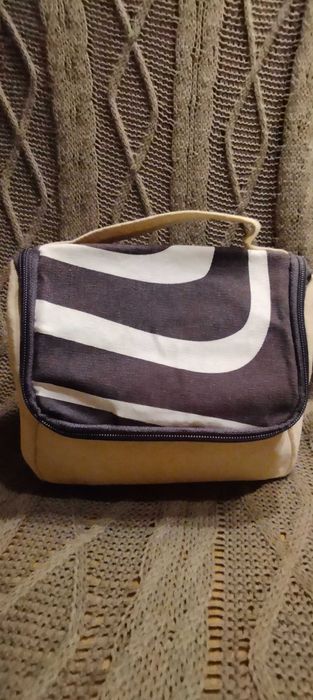 Płócienna kosmetyczka