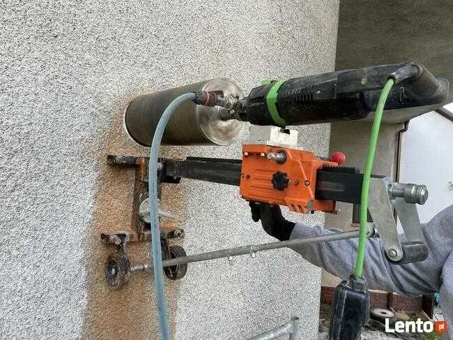 Буріння отворів алмазне 25мм до 180 мм