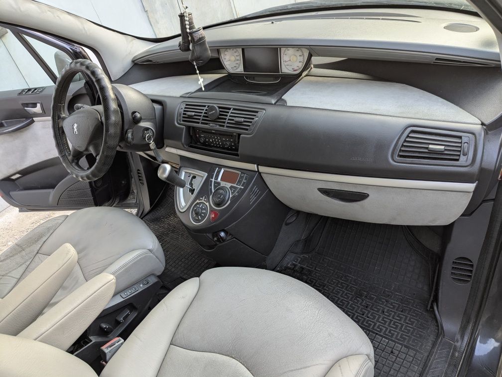 Продам Peugeot 807