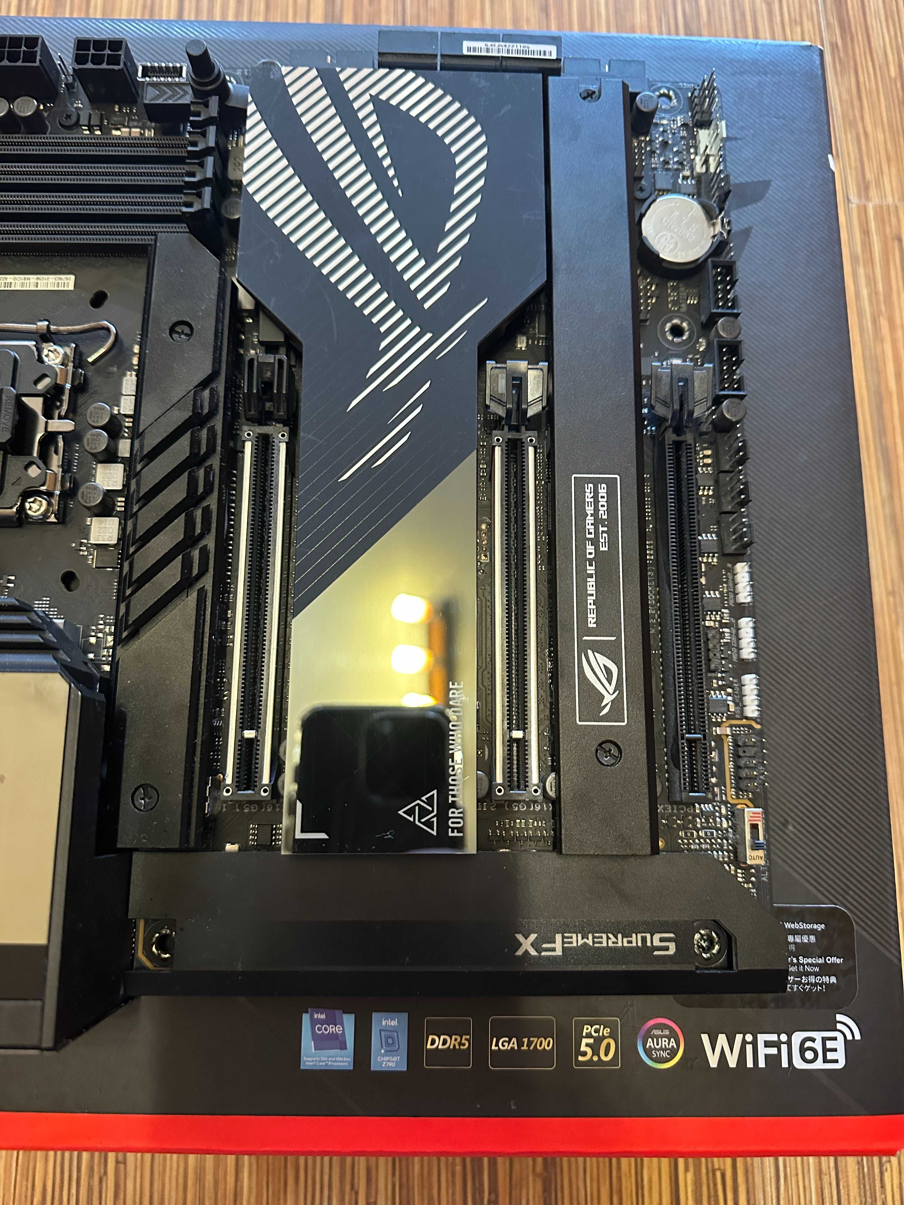 Материнська плата Asus ROG Maximus Z790 Hero