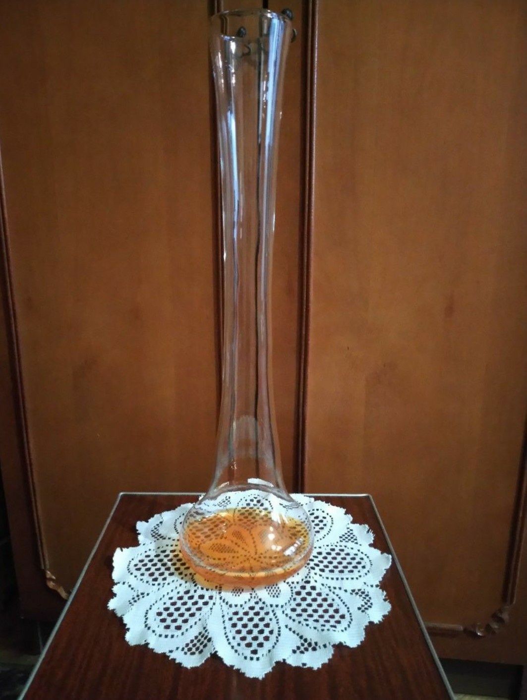 Конфетница и стеклянная ваза