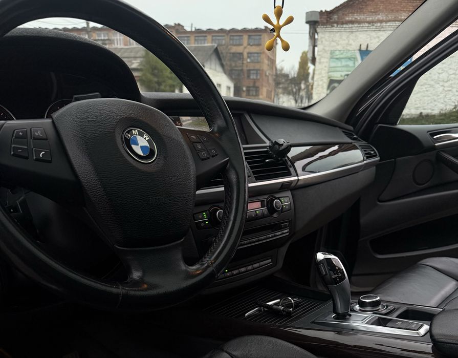 Продаж BMW e70 35i