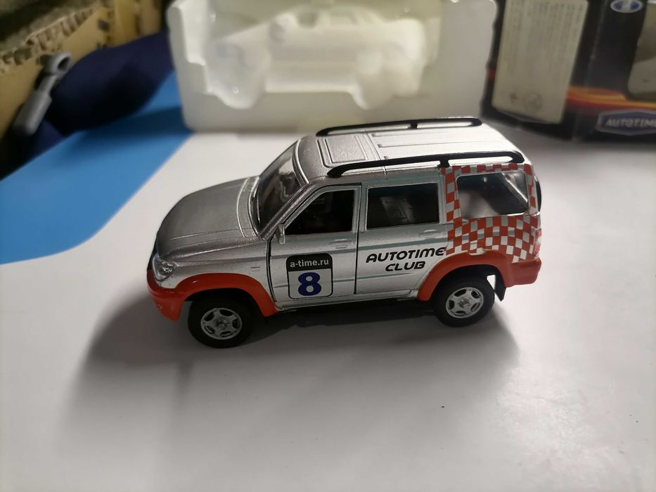 Машинка автотайм з коробкою