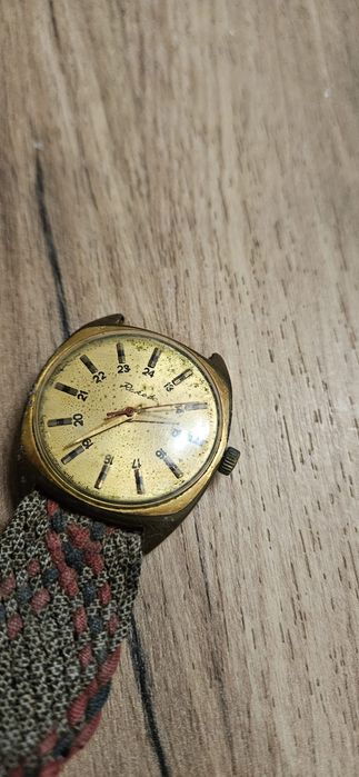 Stary zegarek Mechaniczny Rakieta radziecki