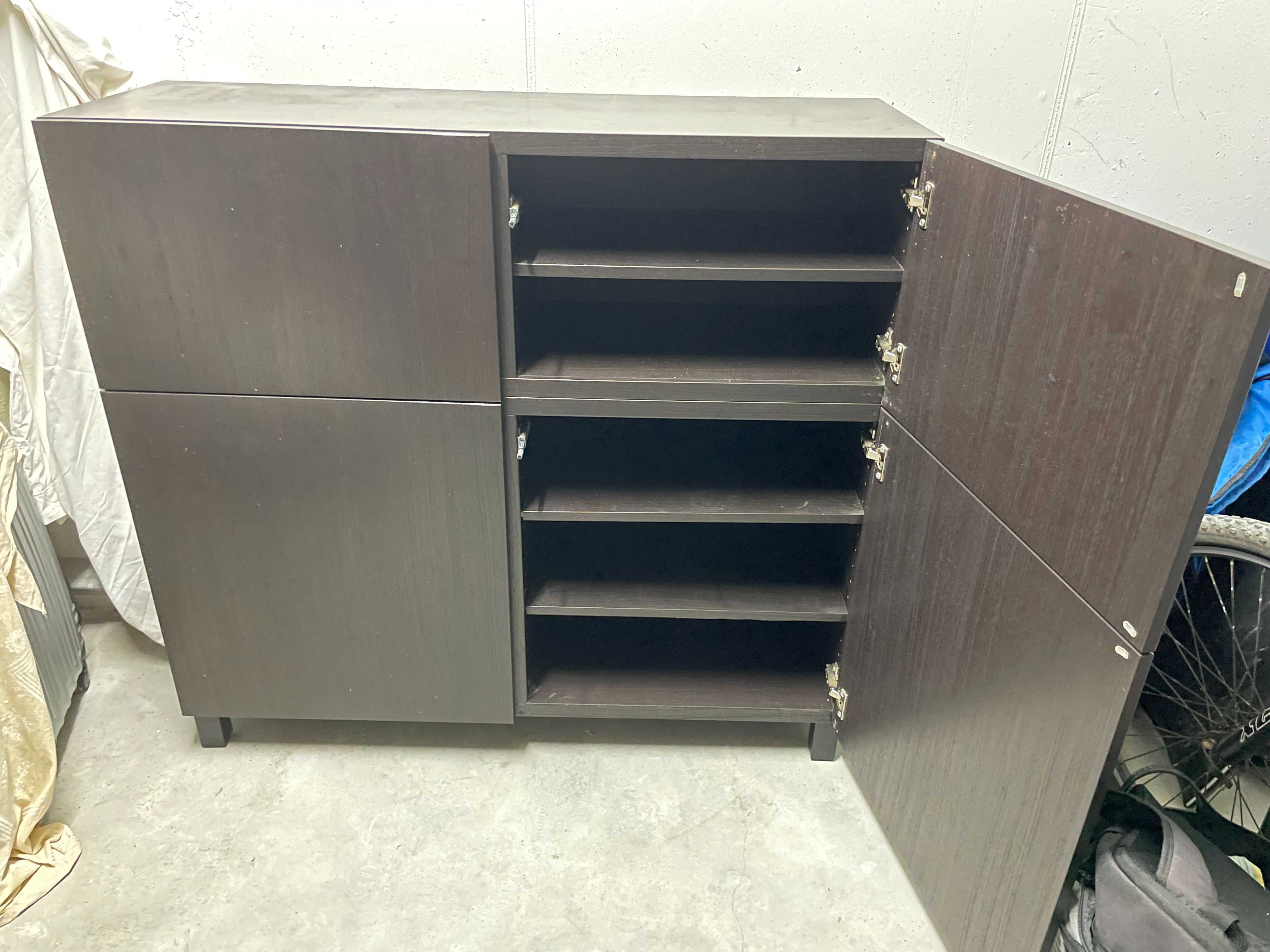Armário IKEA Besta preto/castanho 120x40x102