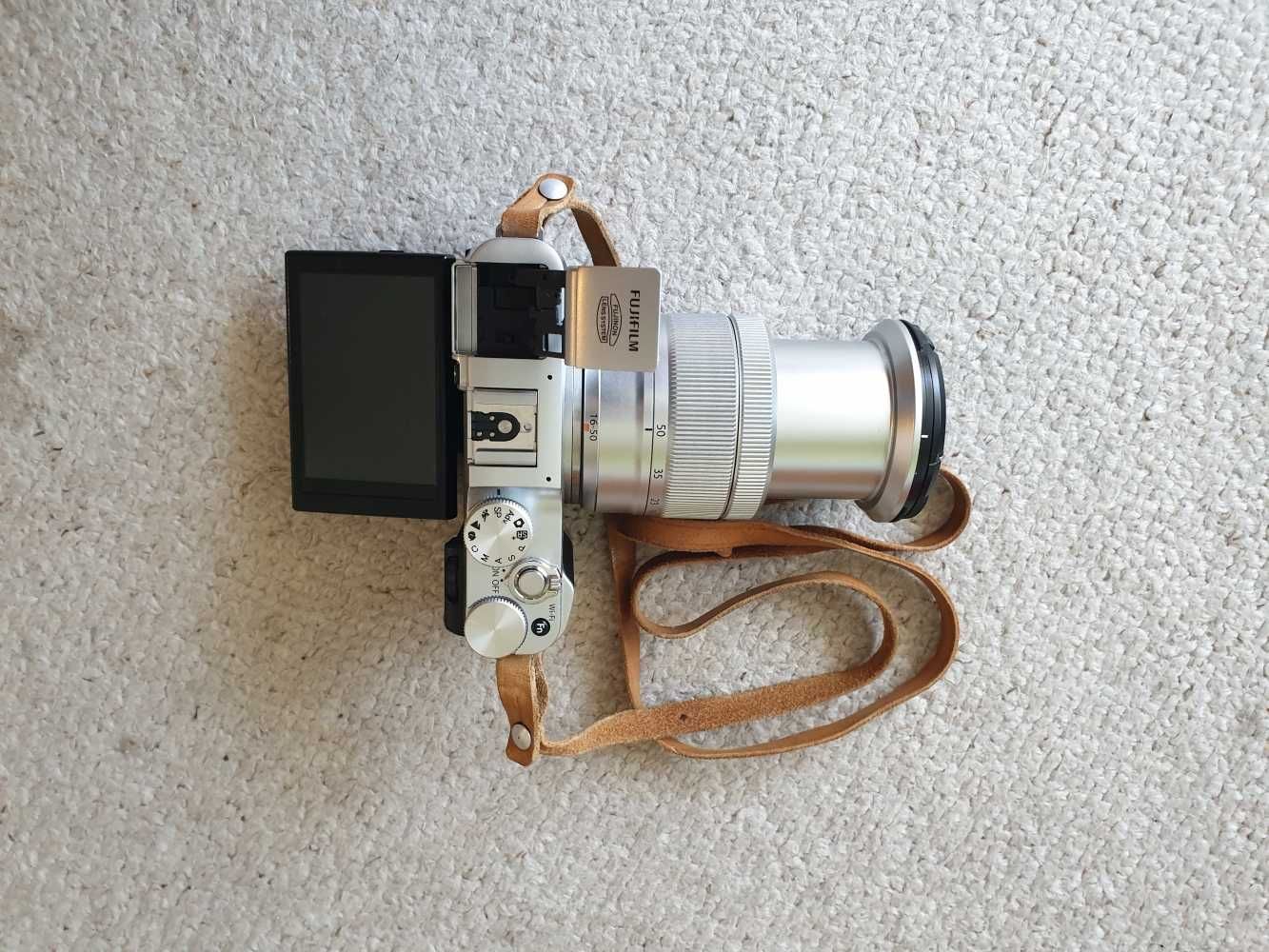 Aparat cyfrowy Fujifilm X-M1 z akcesoriami
