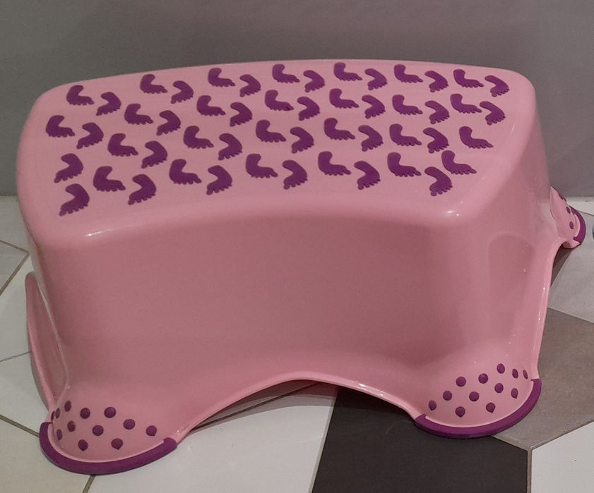 Podest, podnóżek różowy z Hippo