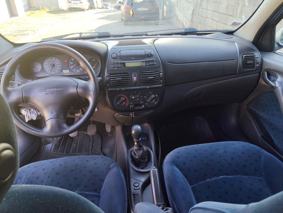 Carro a gasolina baratinho Fiat brava impecável um dono