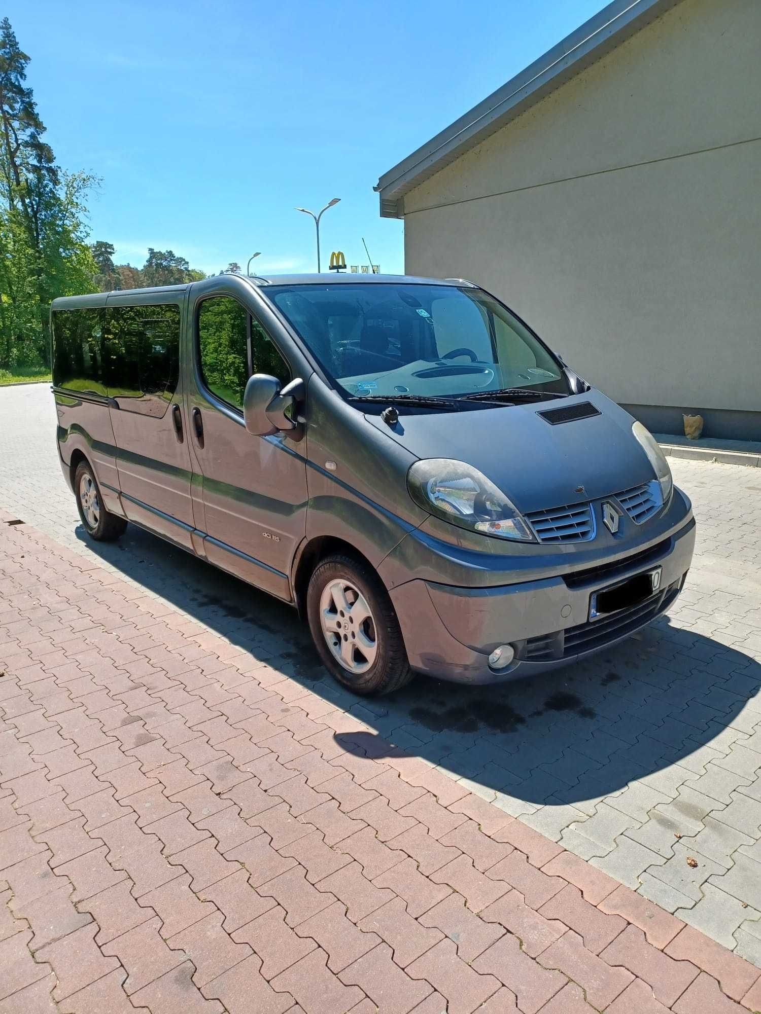 Wynajem Wypożyczalnia usługi Renault Trafic 9 osobowy