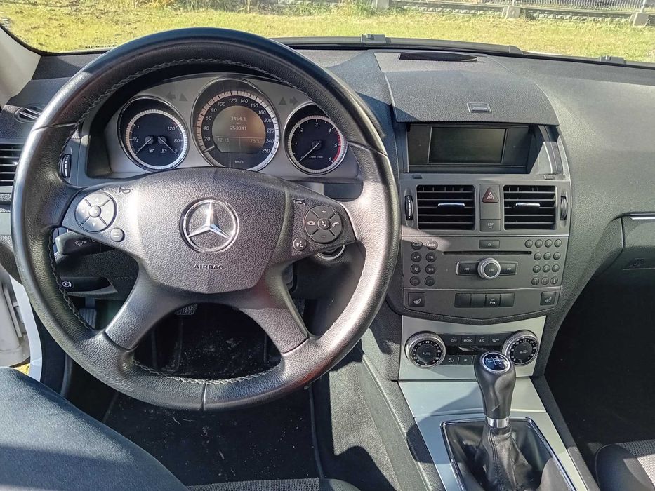 Mercedes-Benz Klasa C200 Avantgarde 2.2D