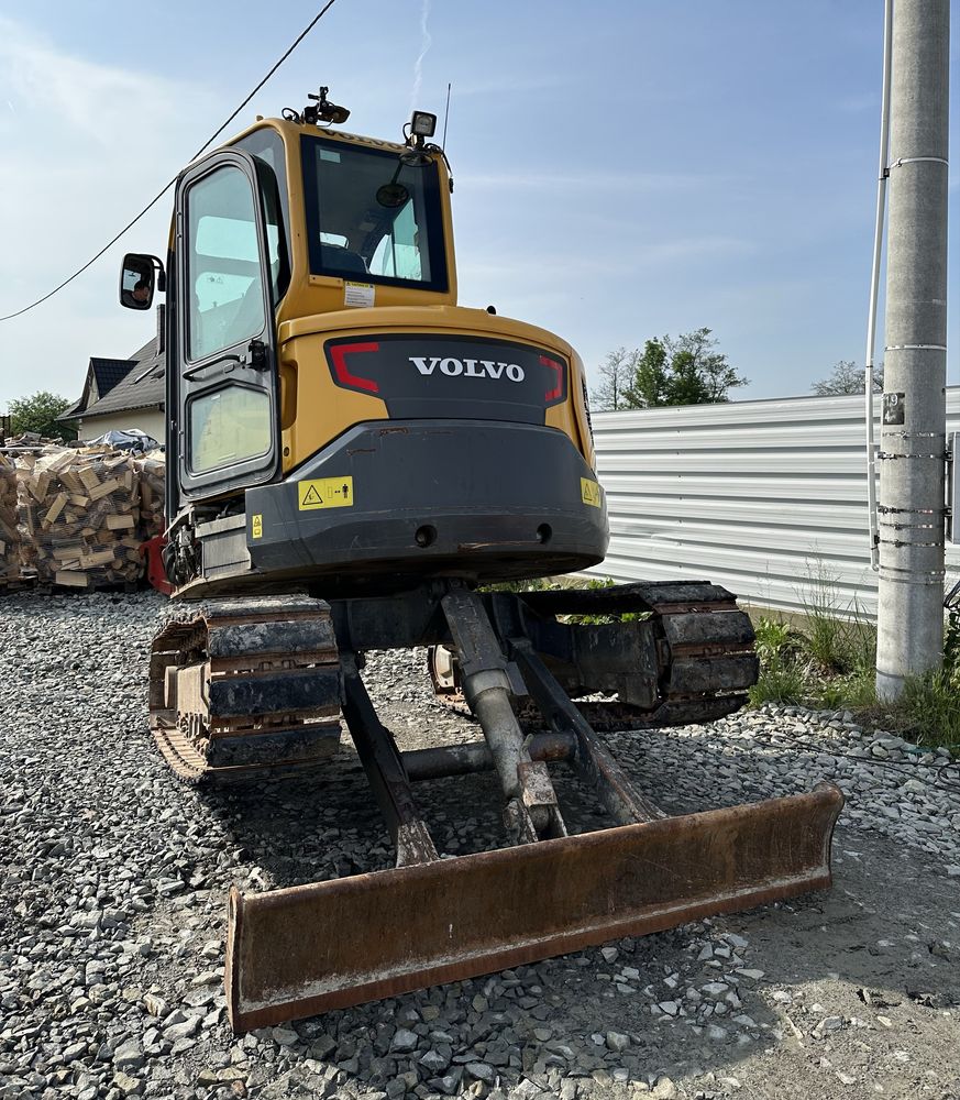 Sprzedam MIDI koparkę VOLVO ECR58D (6,3t) 2018 r