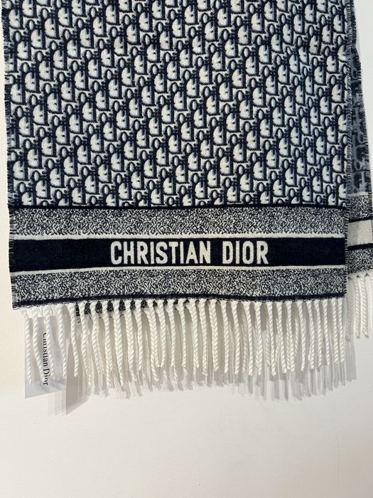 Szalik Christian Dior
