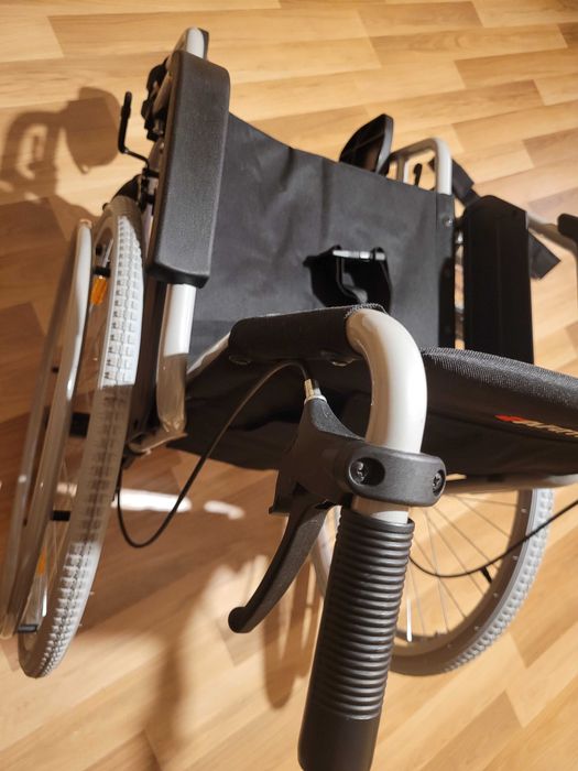Nowy Wózek inwalidzki ARmedical pompka pasy inwalida niepelnosprawnych