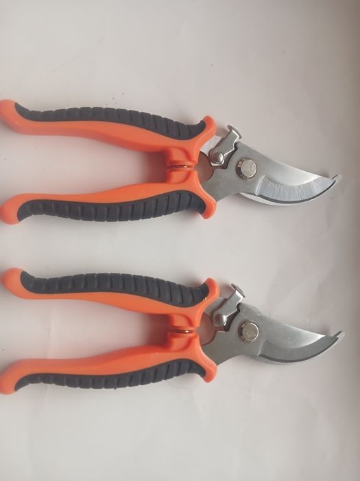 Секатор для сада