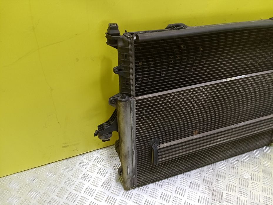 Касета радиатора 2.5d Volkswagen Touareg GP Туарег Радиатор BAC 2.5