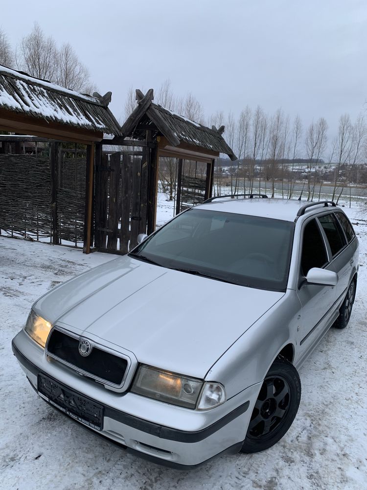 Skoda Octavia Tour 1.9TDI 4×4 МКПП 6-Ст Дизель Универсал ЕВРОБЛЯХА