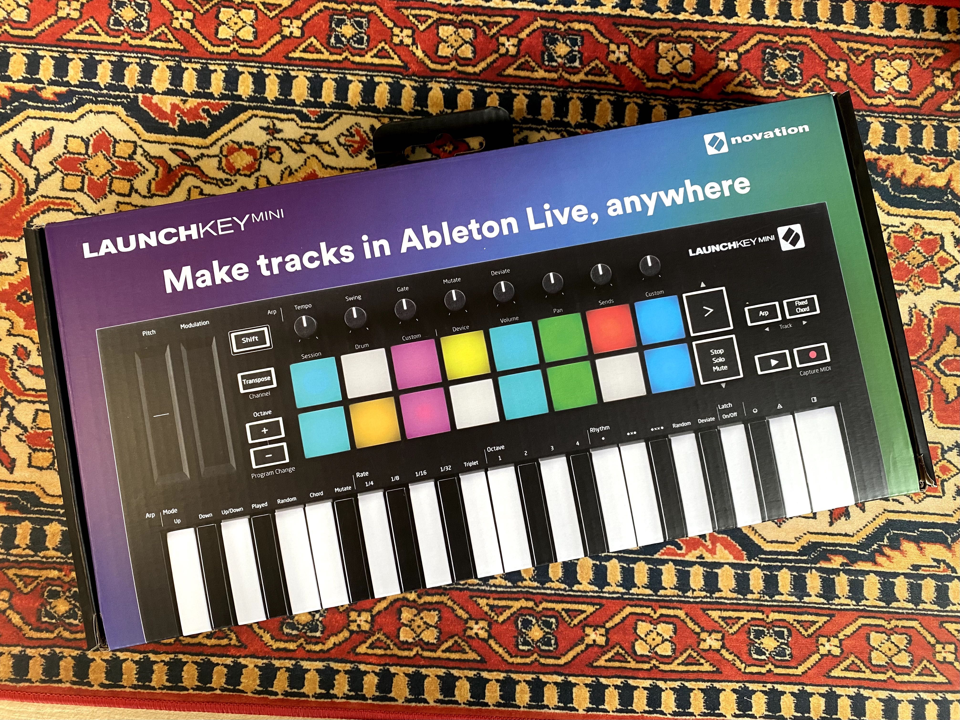 Kontroler MIDI Novation Launchkey Mini MK3 – Stan bardzo dobry