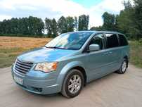 Chrysler town and Country z gazem Automat