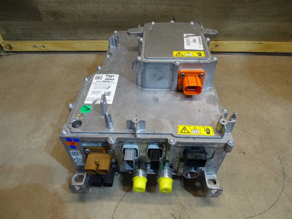 inwerter ładowarka peugeot E-208