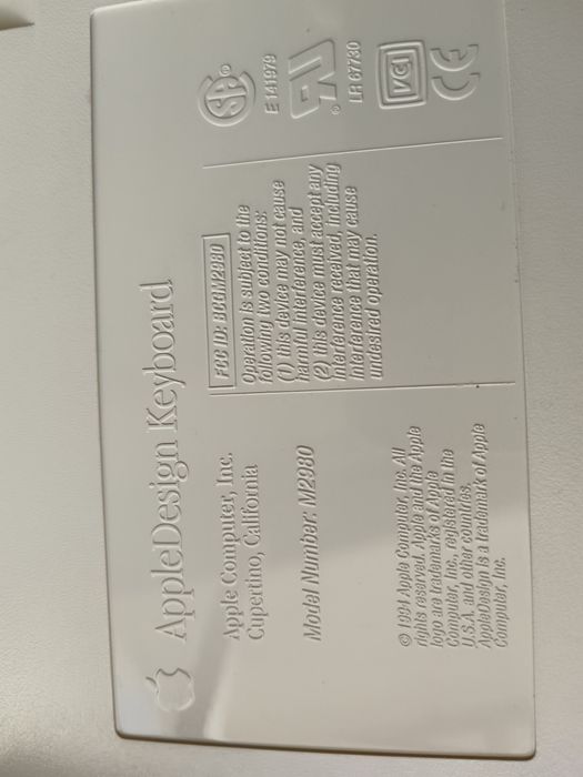 Teclado Apple M2980