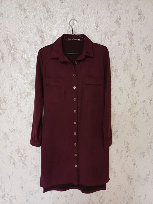 Сукня в хорошому стані,колір марсала. Розмір 44-46