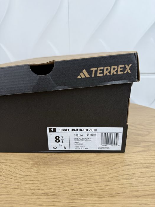 Нові оригінальні кросівки Adidas terrex trailmaker 2