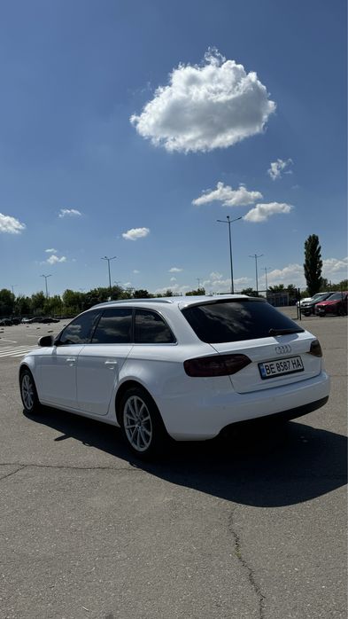 Продам Audi a4 b8